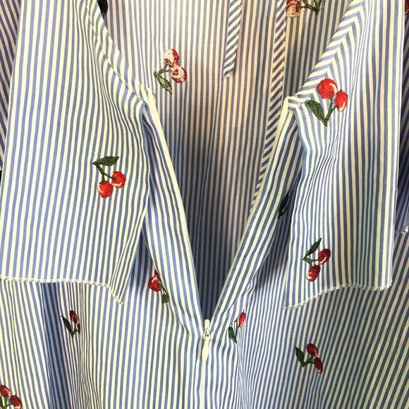 Buffalo David Bitton Size XS Blue & White Striped Cherries Dress Tie Back Ruffle - Picture 4 of 8